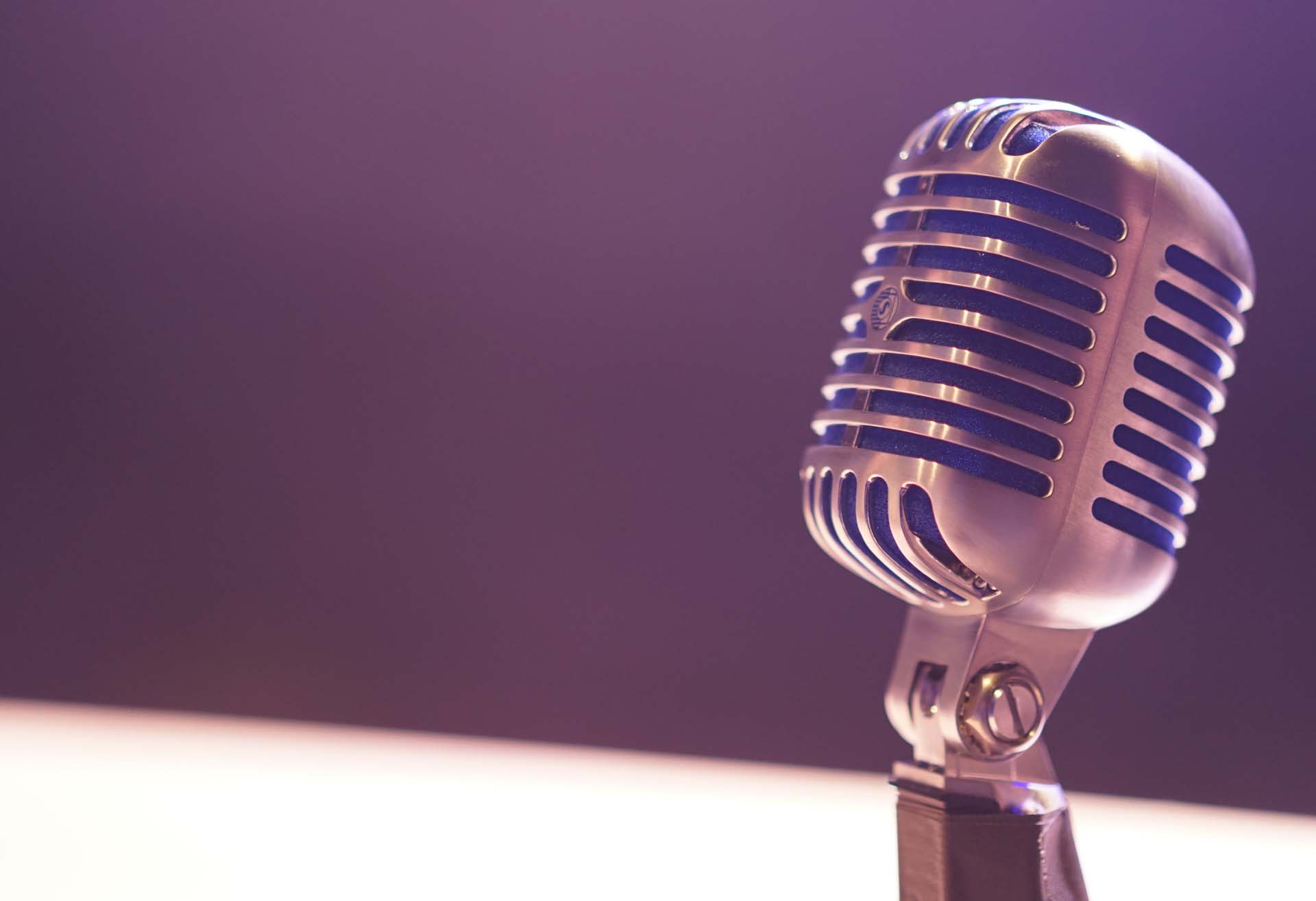 Microphone for giving Service design an Australian Voice